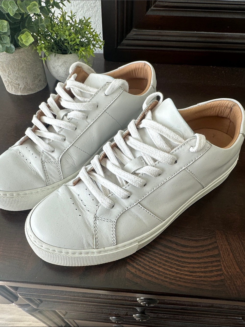GREATS Royale Brooklyn Italian leather Women's White Low-Top Leather Sneakers